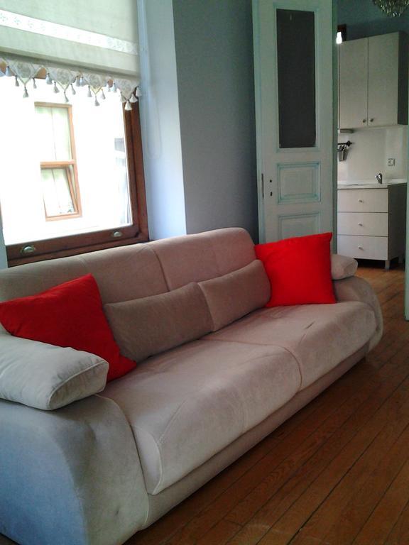 Aretias Antique House Aparthotel 2*