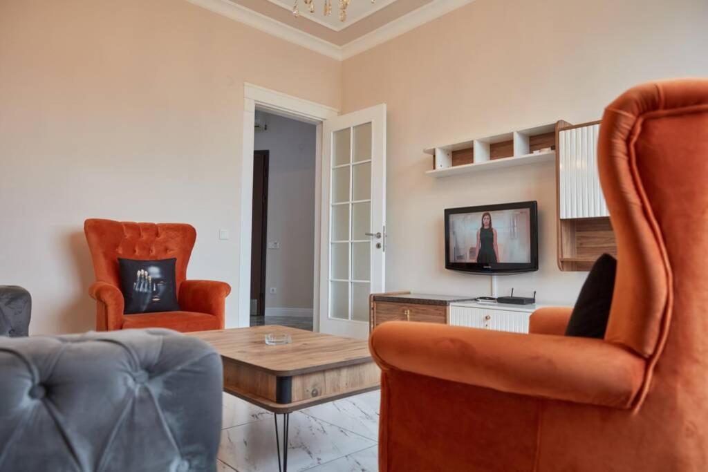 Taksim Square Apartment, Great View, Luxury Apartment Istanbul