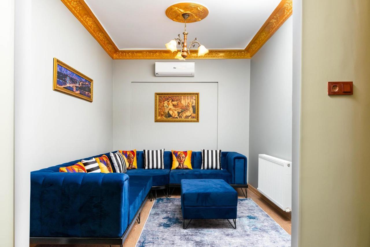 Apartment Ottoman Design *