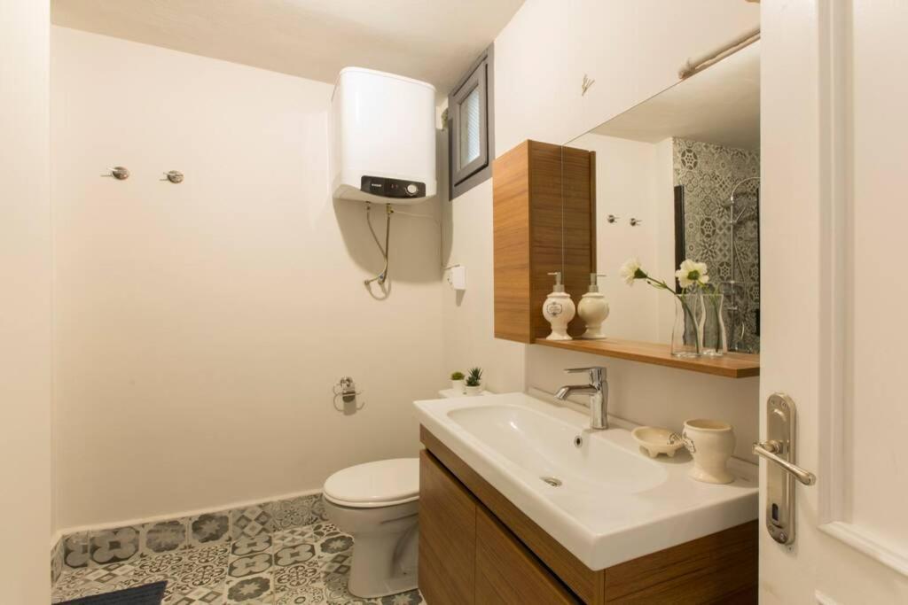 Centrally Located Huge In Cihangir Istanbul
