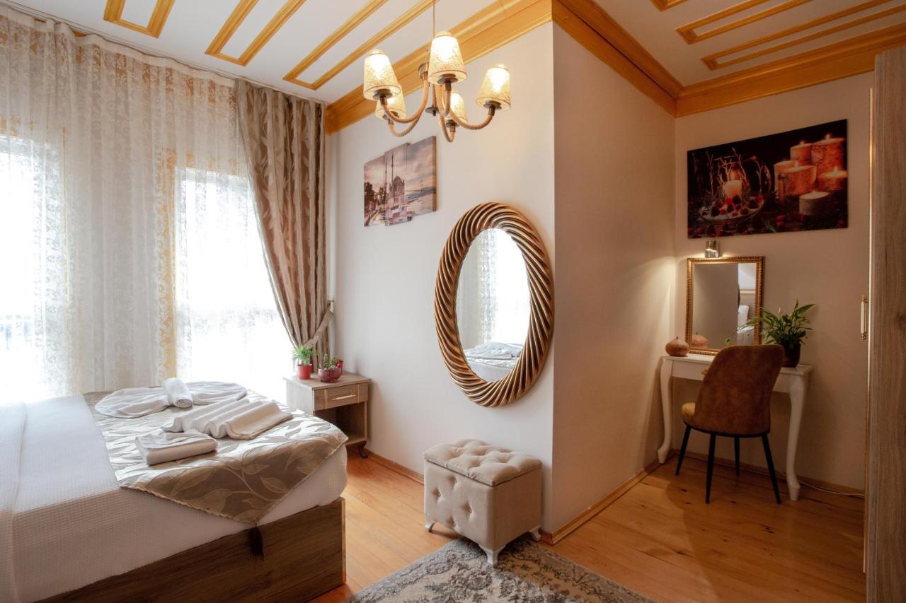 April Hotel 2*