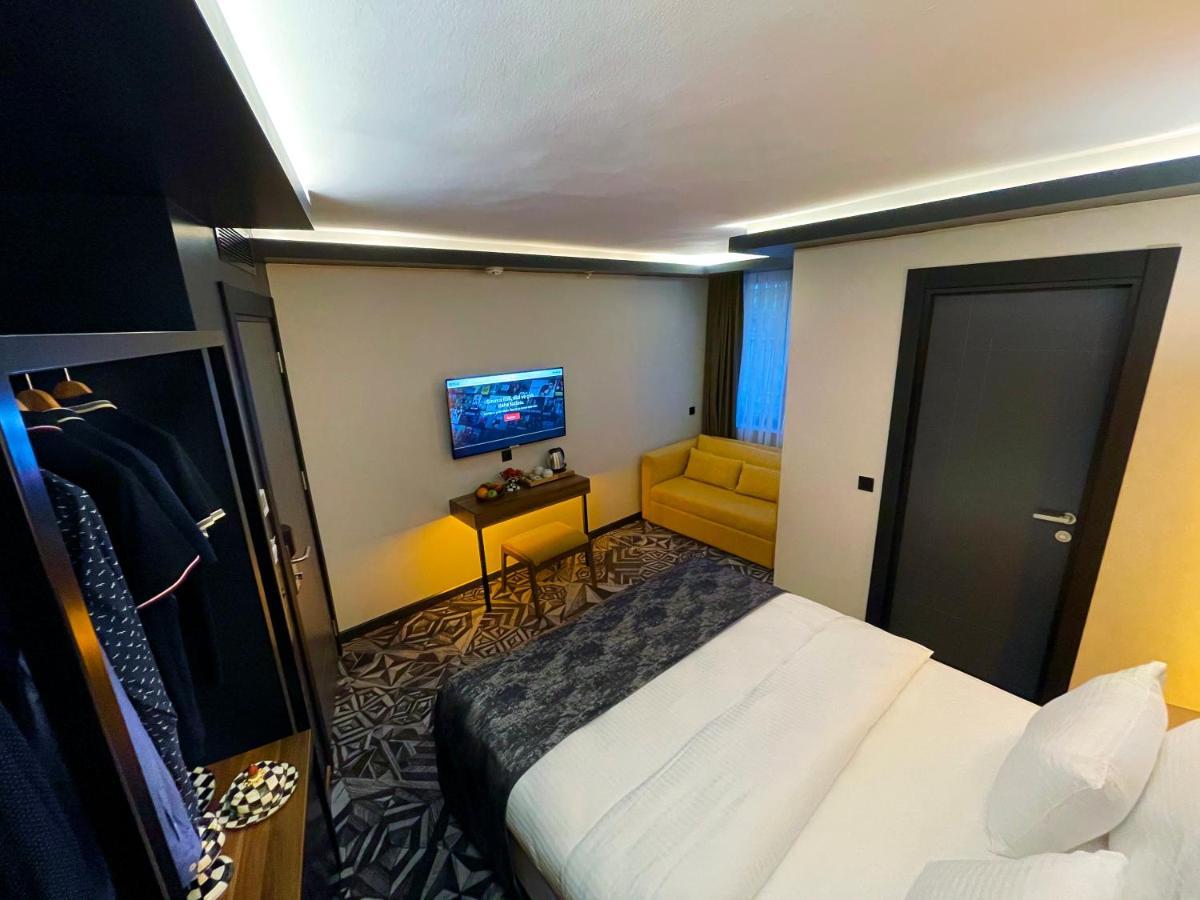 Hotel Weingart 4*