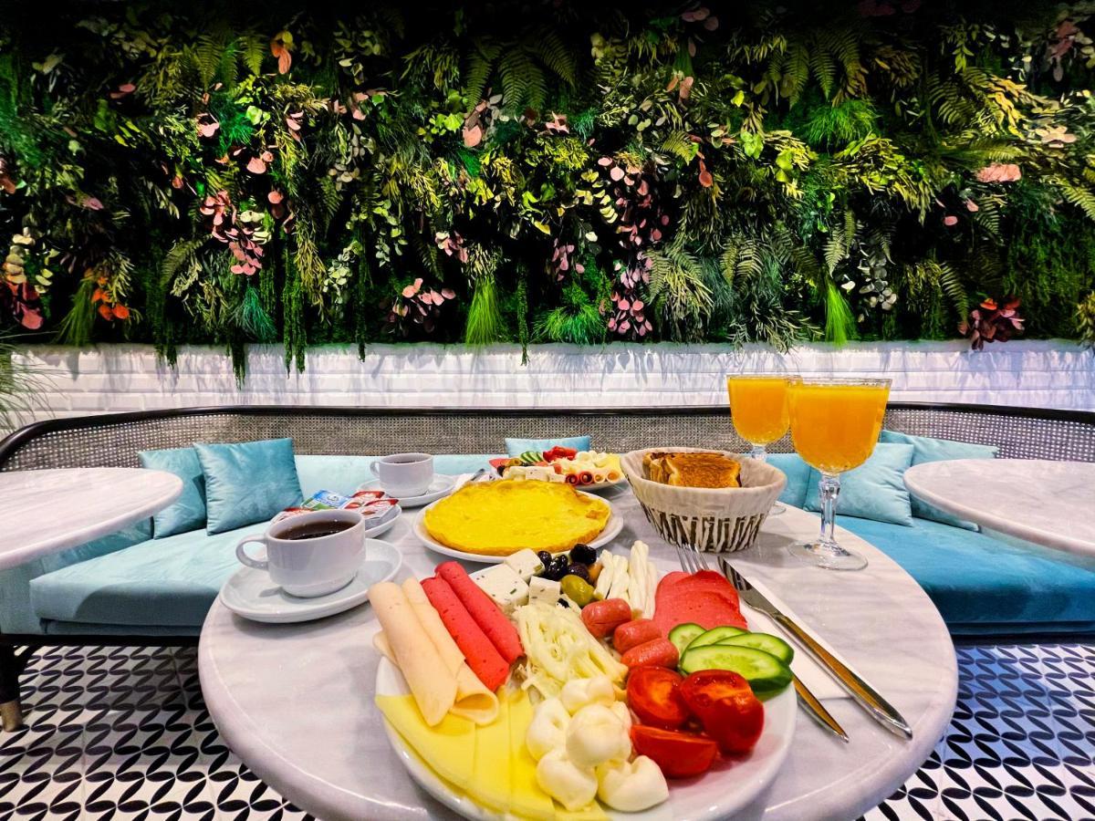 Hotel Weingart 4*
