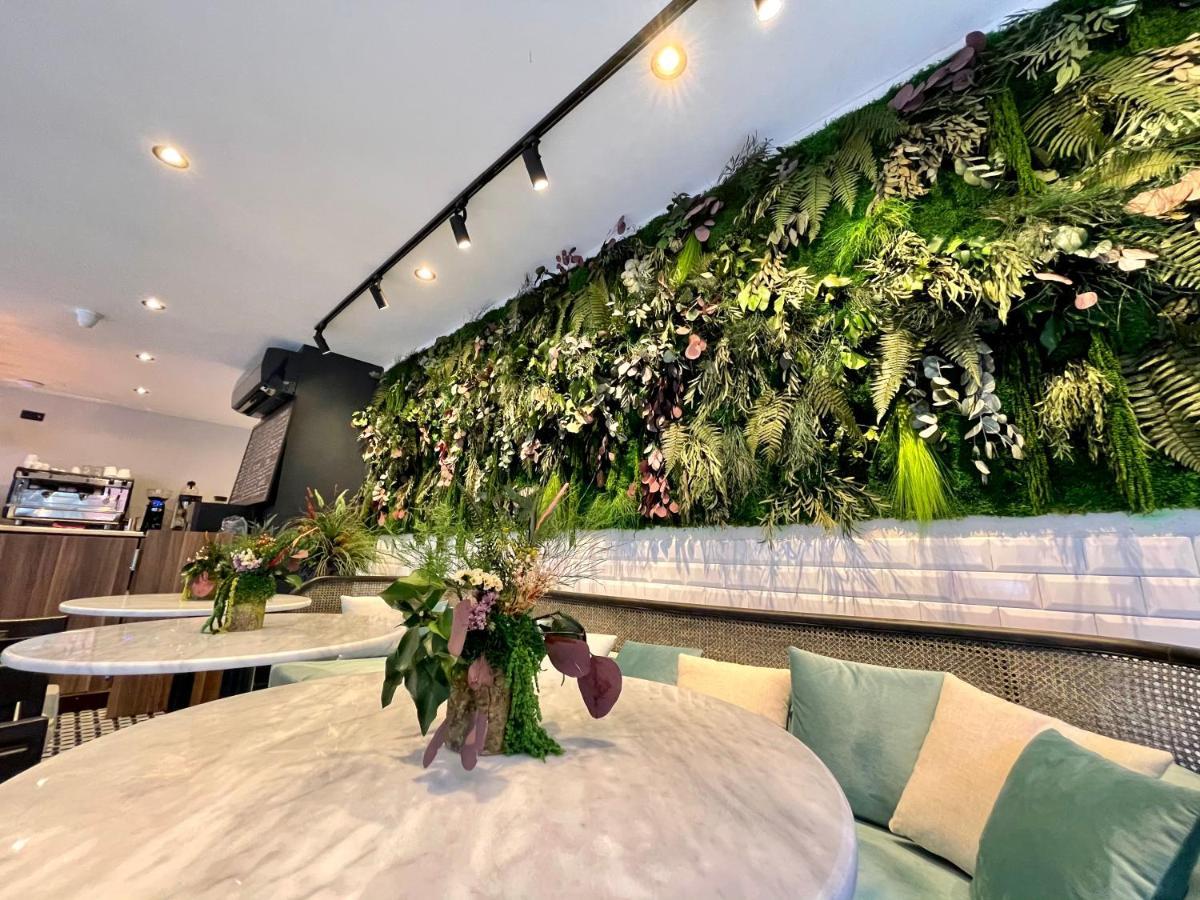 Hotel Weingart 4*