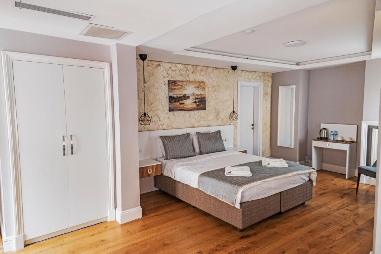 Galata Door 4*