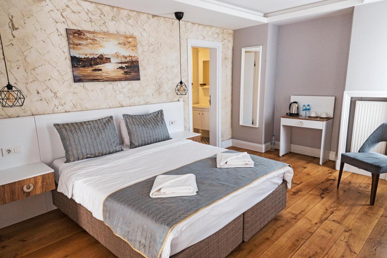 Galata Door 4*
