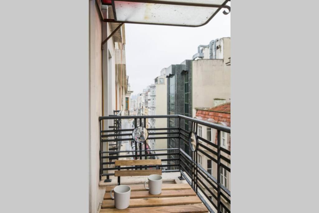 Wonder Homes - Ultra-modern Flat, 3 Bedroom & 1 Min To Taksim Square