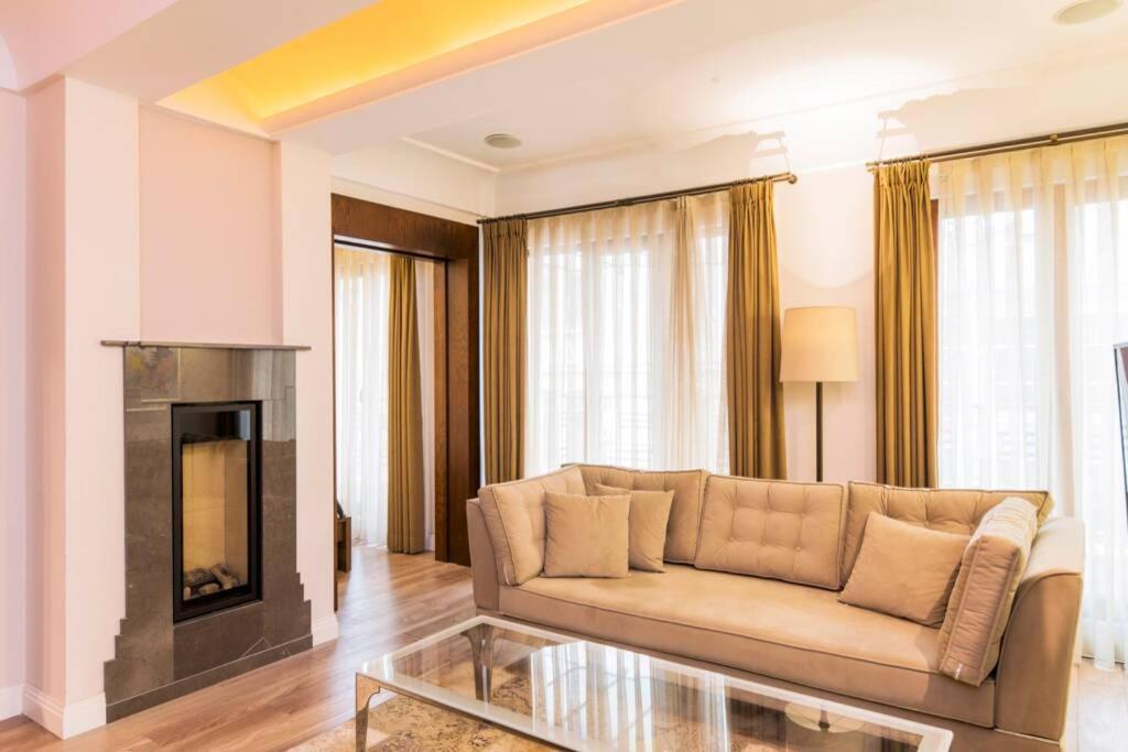 Apartment Wonder Homes - Ultra-modern Flat, 3 Bedroom & 1 Min To Taksim Square