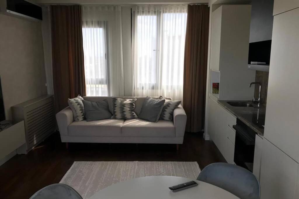 G Yoo Apartment