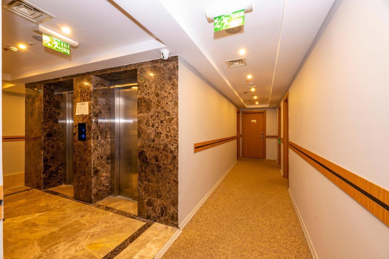 Hotel Grand Palace 3*