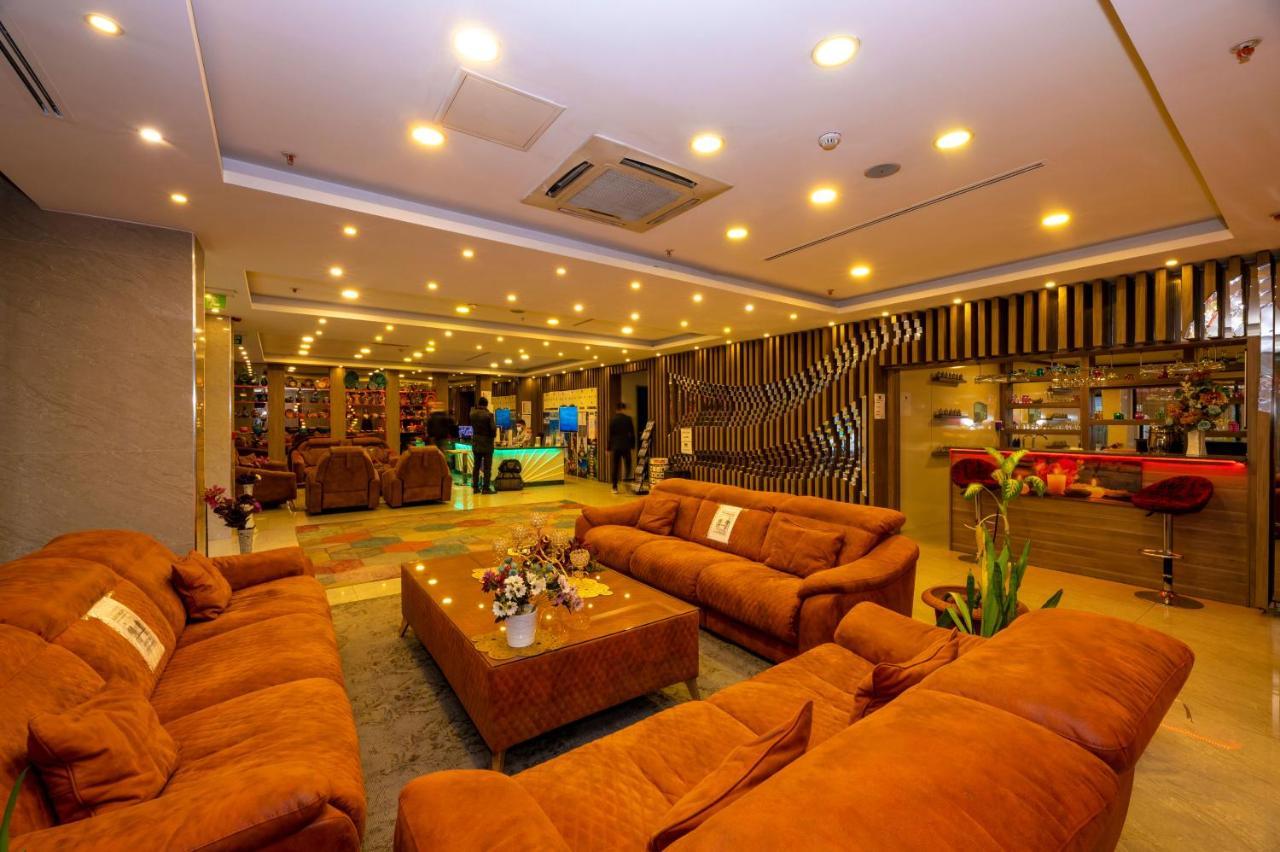 Grand Palace 3*