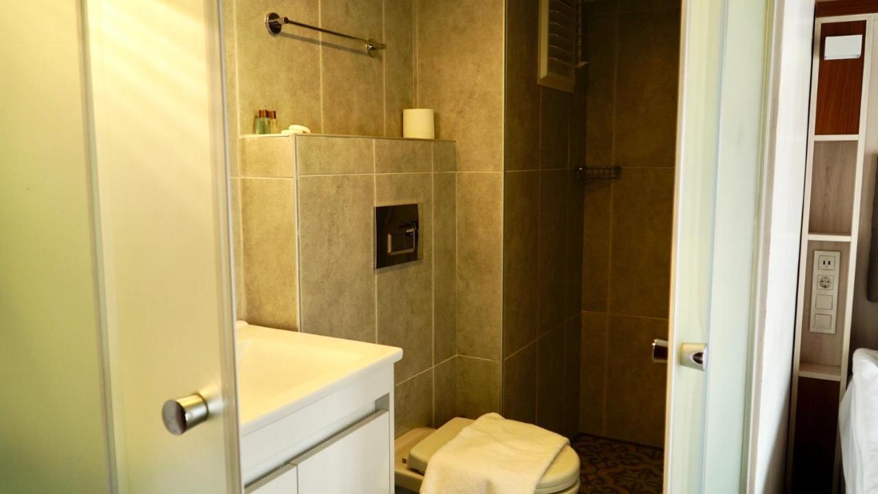 Hotel Qonaq & Istanbul