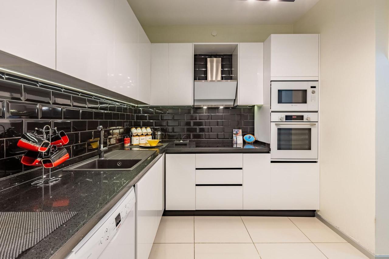 Apartment Cozy With Fascinating Bosphorus View In Uskudar *