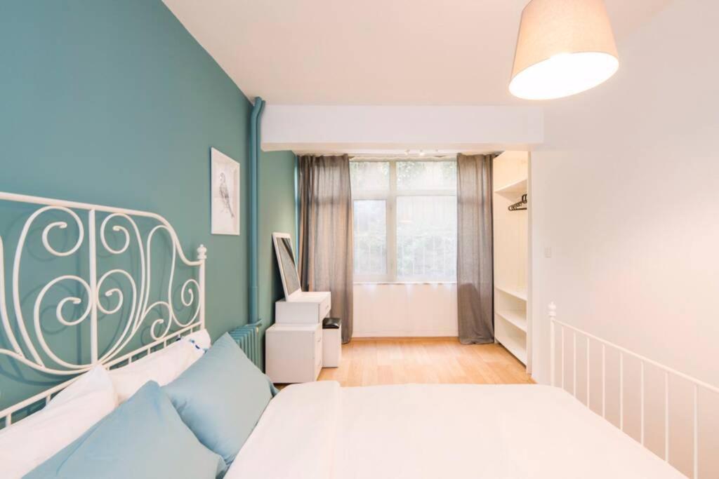 Apartment Centrally Located Huge In Cihangir *