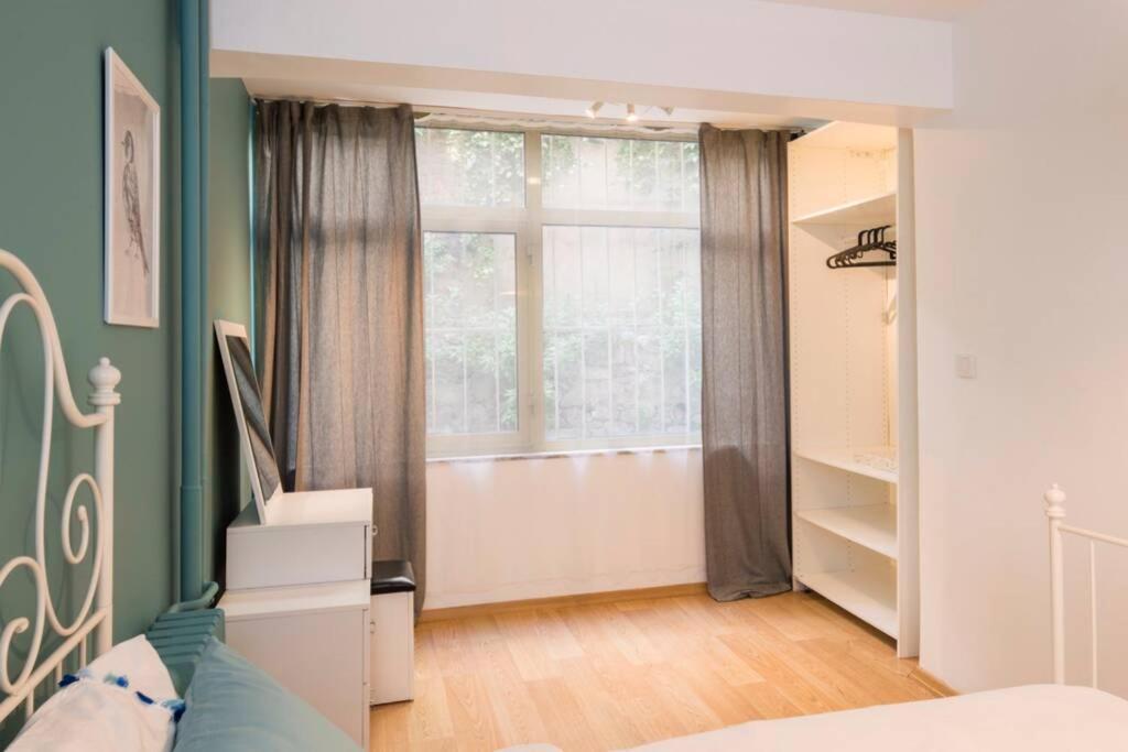 Centrally Located Huge In Cihangir