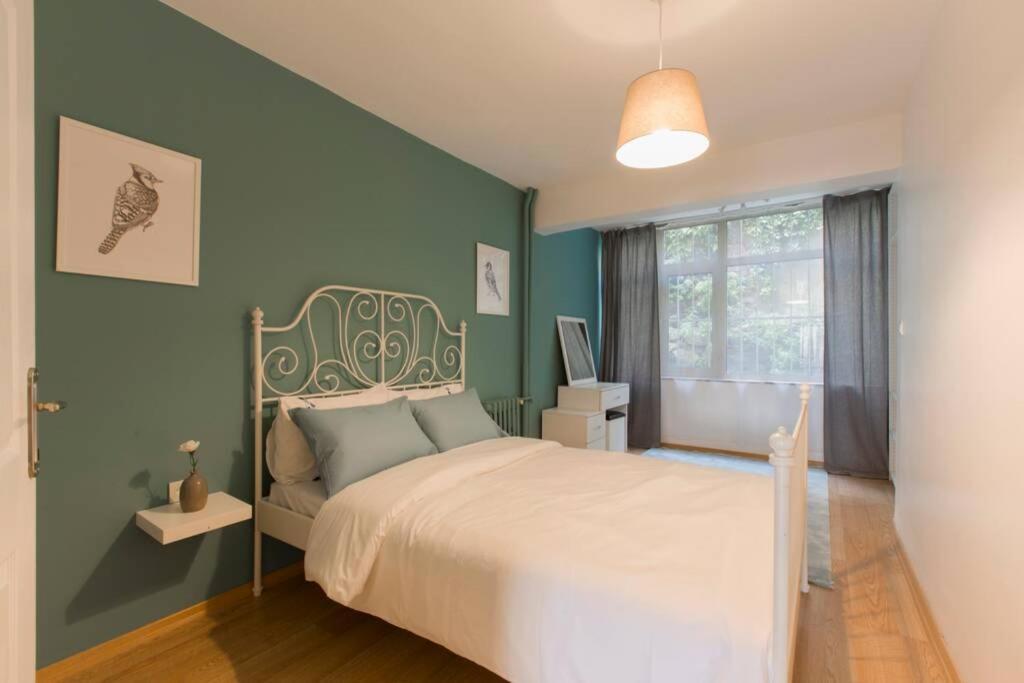 Centrally Located Huge In Cihangir * Istanbul