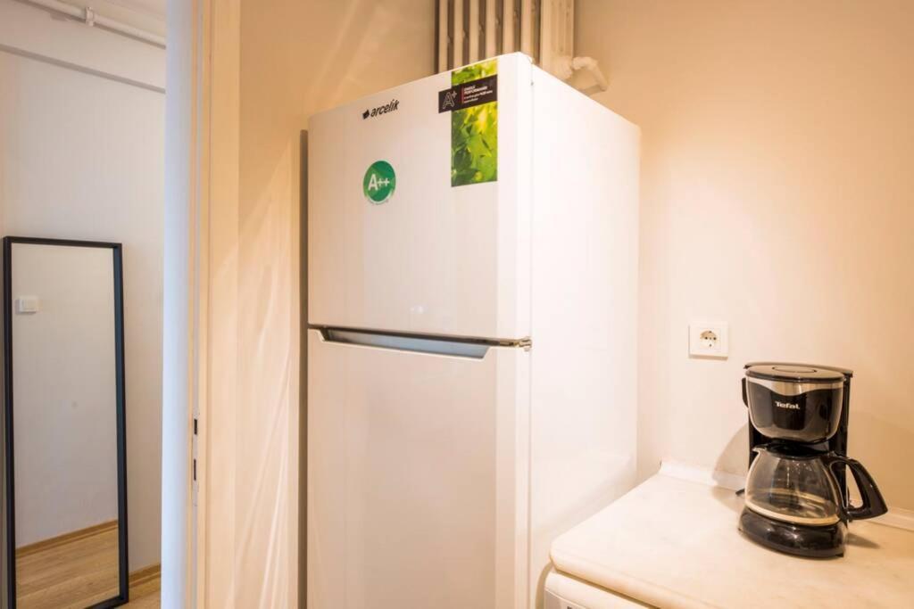Centrally Located Huge In Cihangir Apartment Istanbul