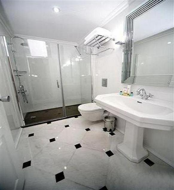 Cartoon Otel