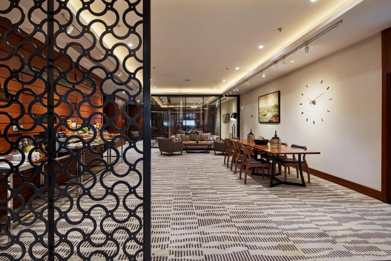 Hotel Moevenpick Golden Horn