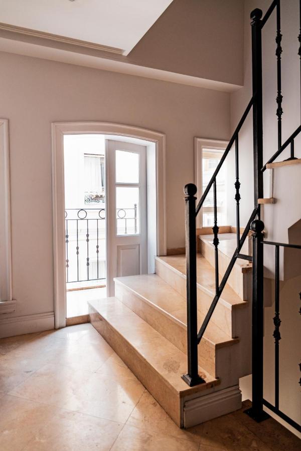 Galata Door 4*