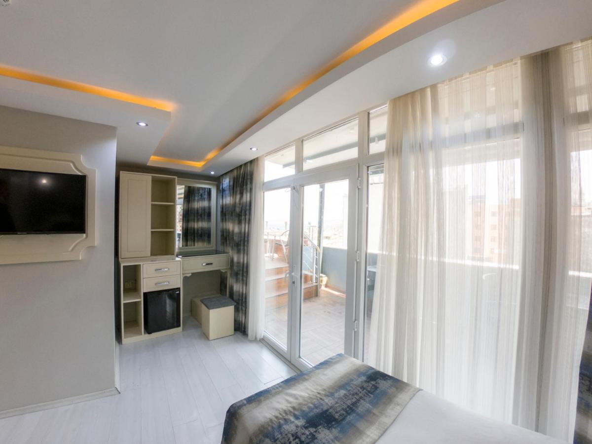 Hurriyet 2* İstanbul