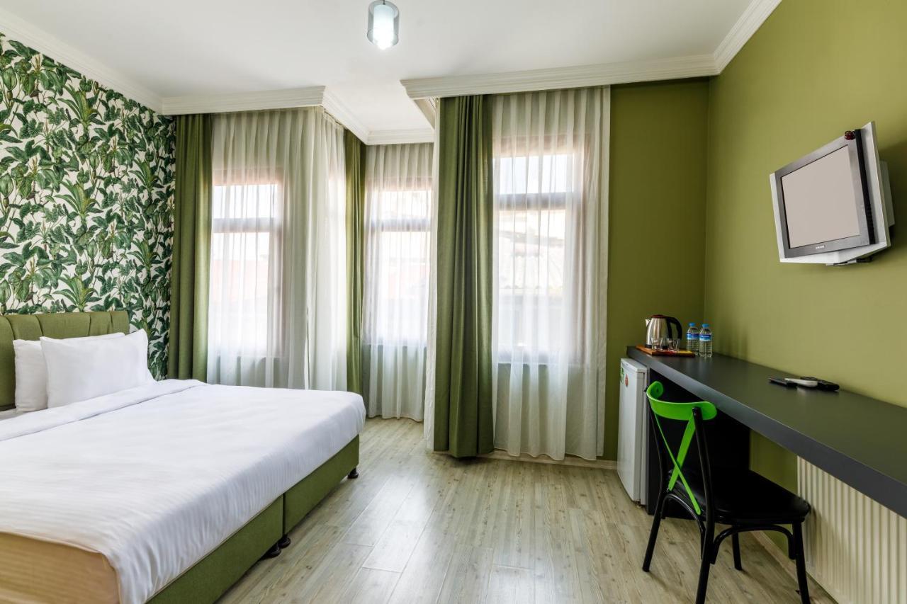 Senior Pera Suites Hotel 2*