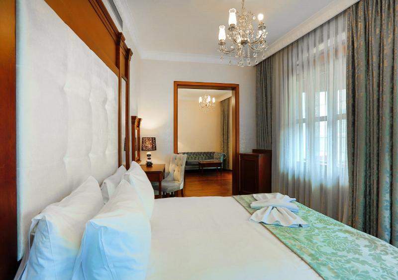 Atik Hotel