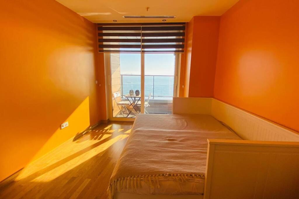 Lux 2 With Seaview In Center Hotel *