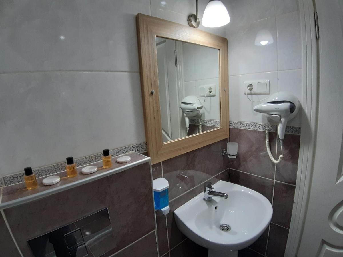 Aparthotel Burak *