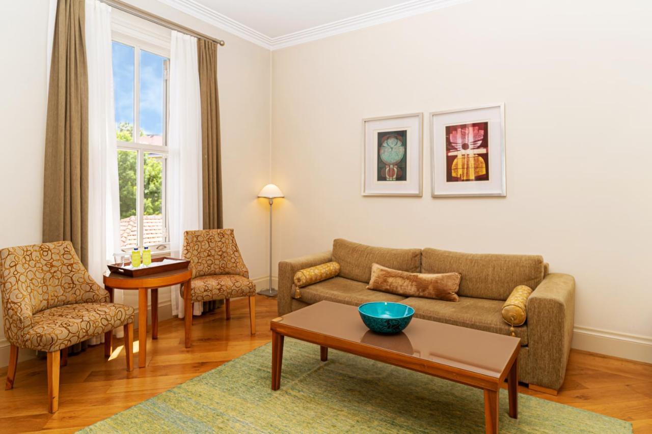 Tomtom Hotel 5*