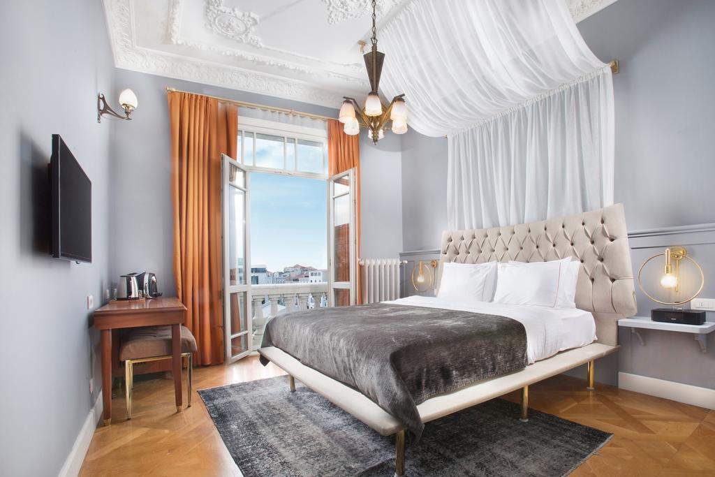 Armada Pera Hotel