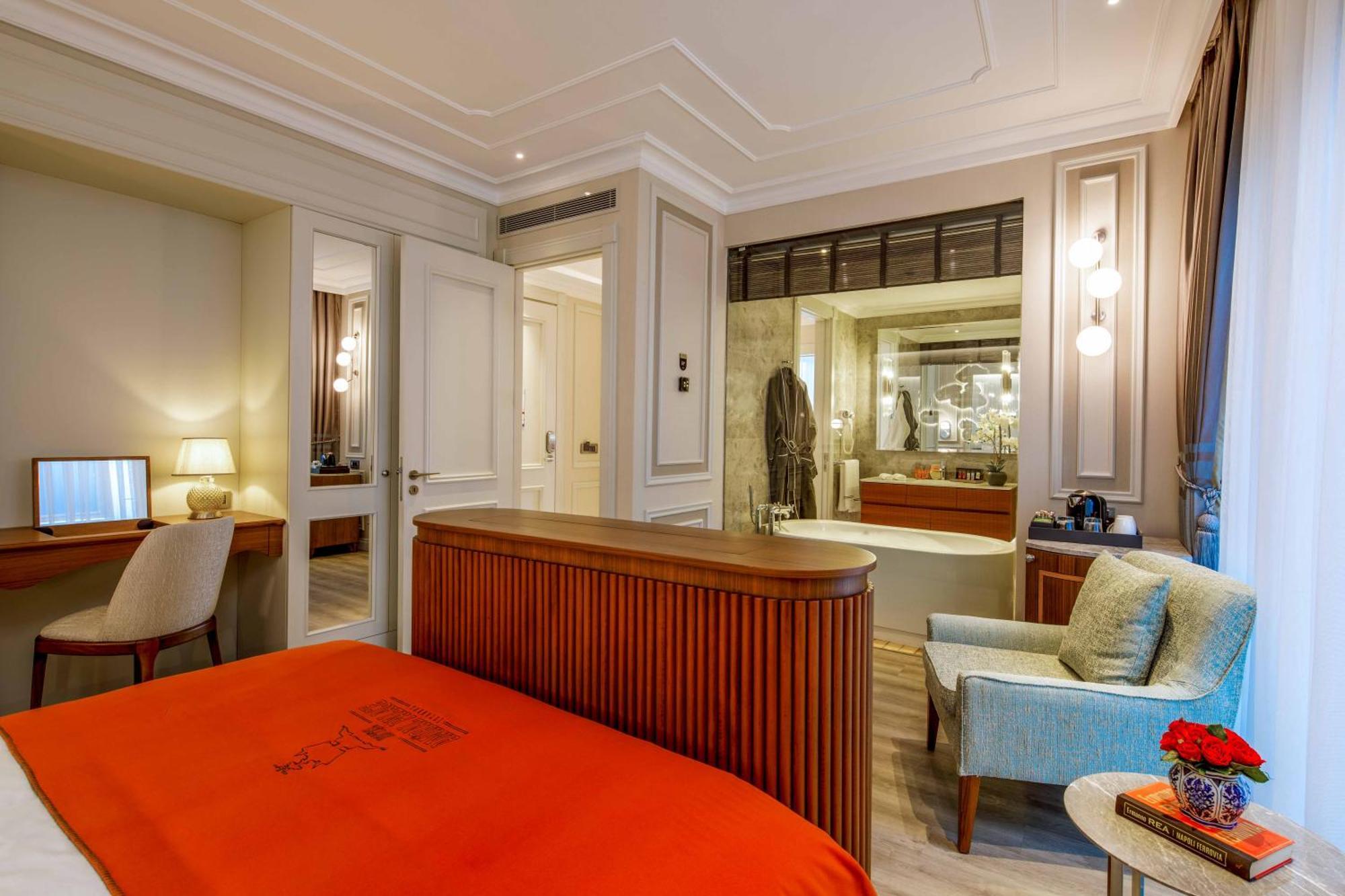 Hotel Amiral Palace Boutique Class