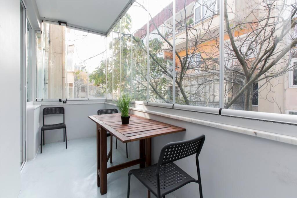 Luxurious Flat Close To Everywhere Apartment