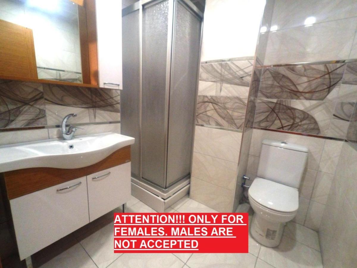 Pansiyon !females Only! Bakırköy Elit Kiz Yurdu İstanbul