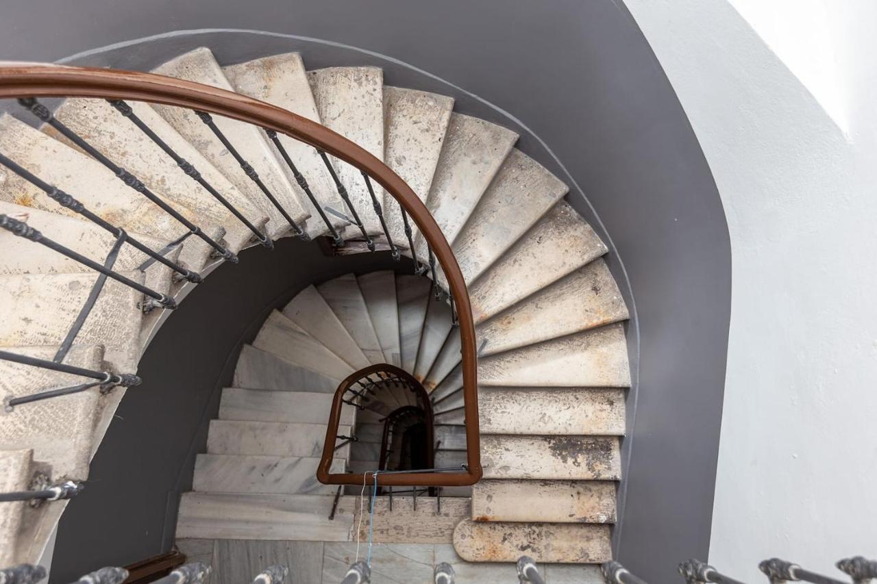 Apartment Renovated At The Heart Of With Huge Terrace Istanbul