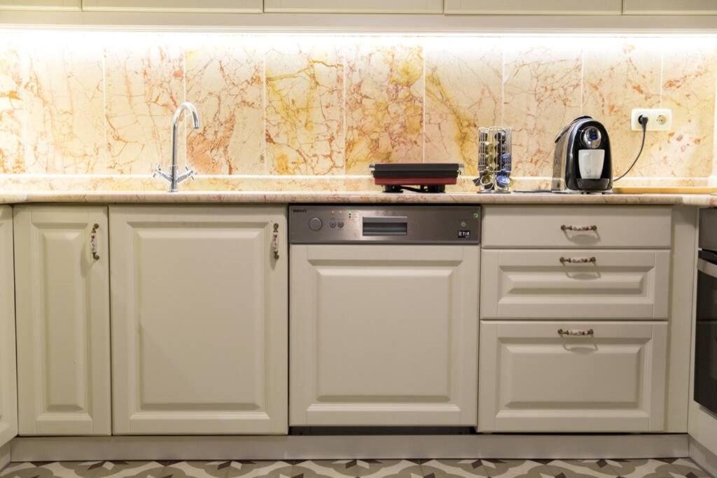 Brand New Flat Close To Everywhere Apartment