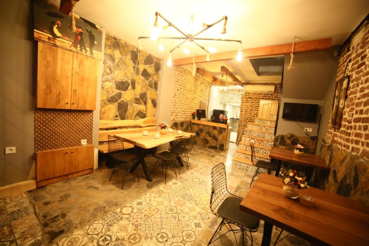 Little Ganj Suites *