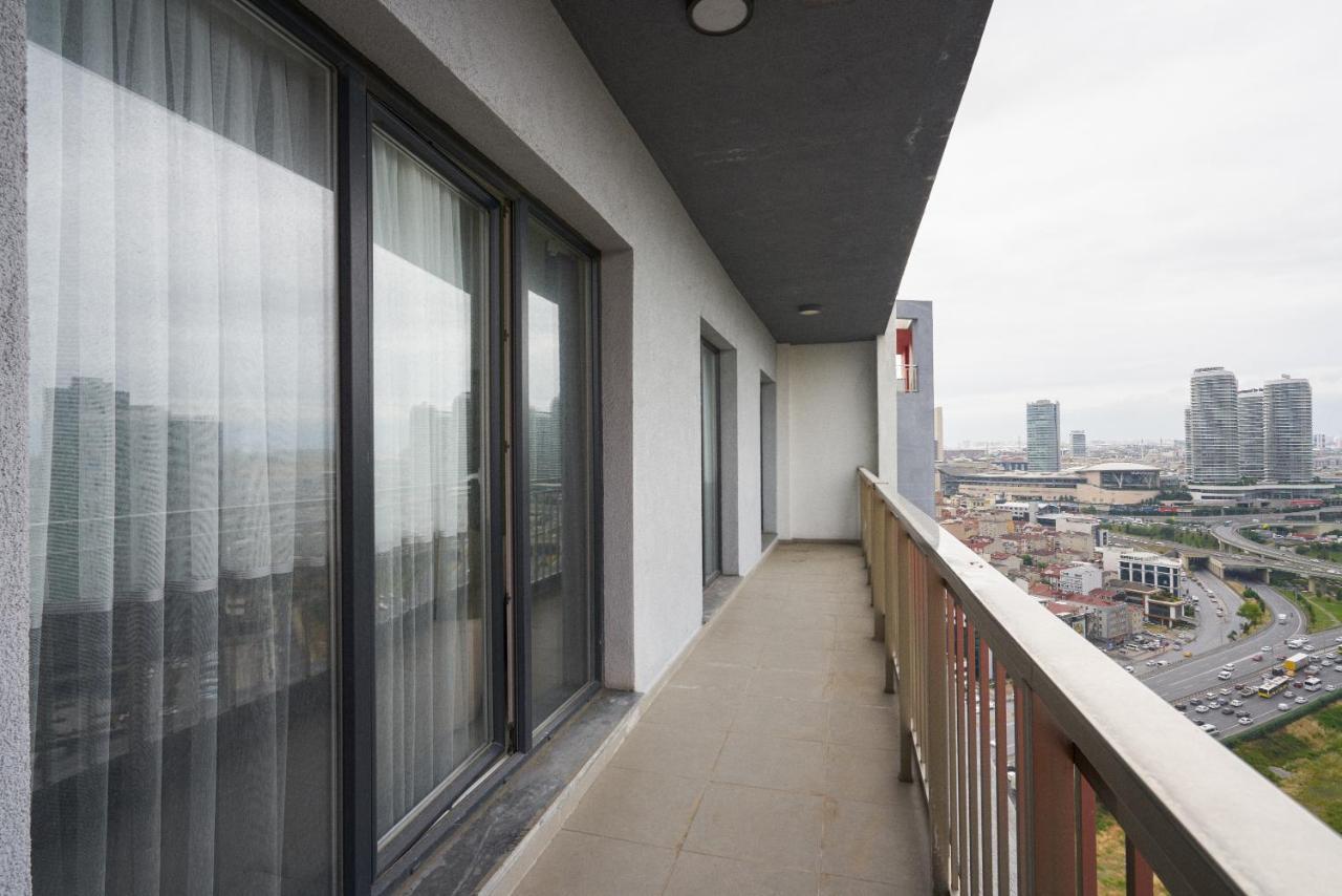 High Rise With Balcony