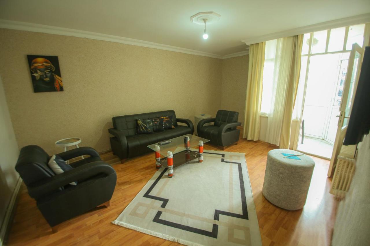 Lina Suite