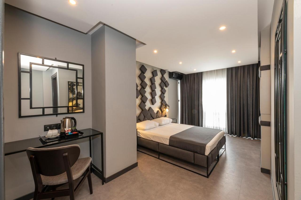 White Palace Hotel 3*