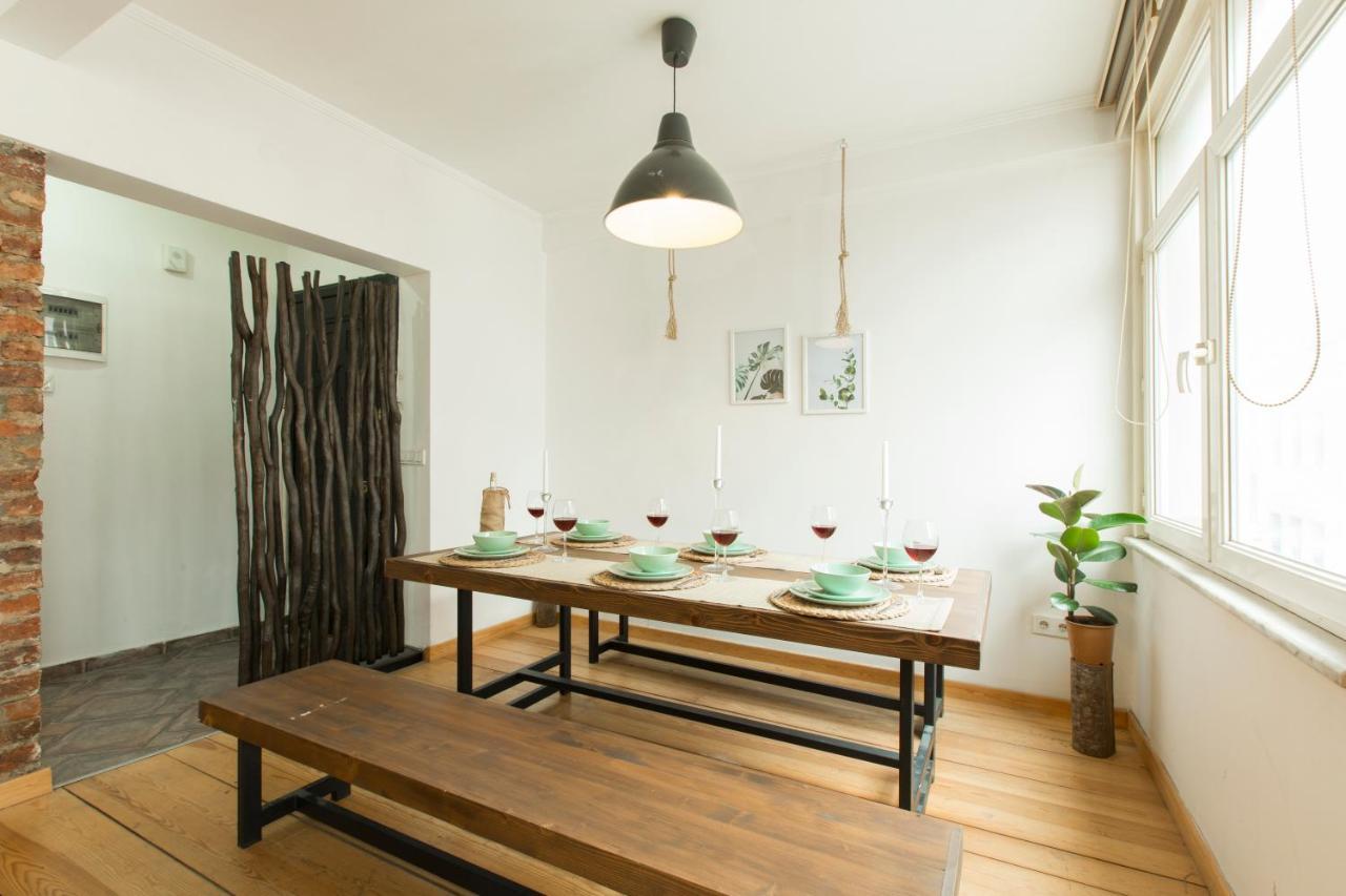 Great 5 Min Taksim Square Apartment