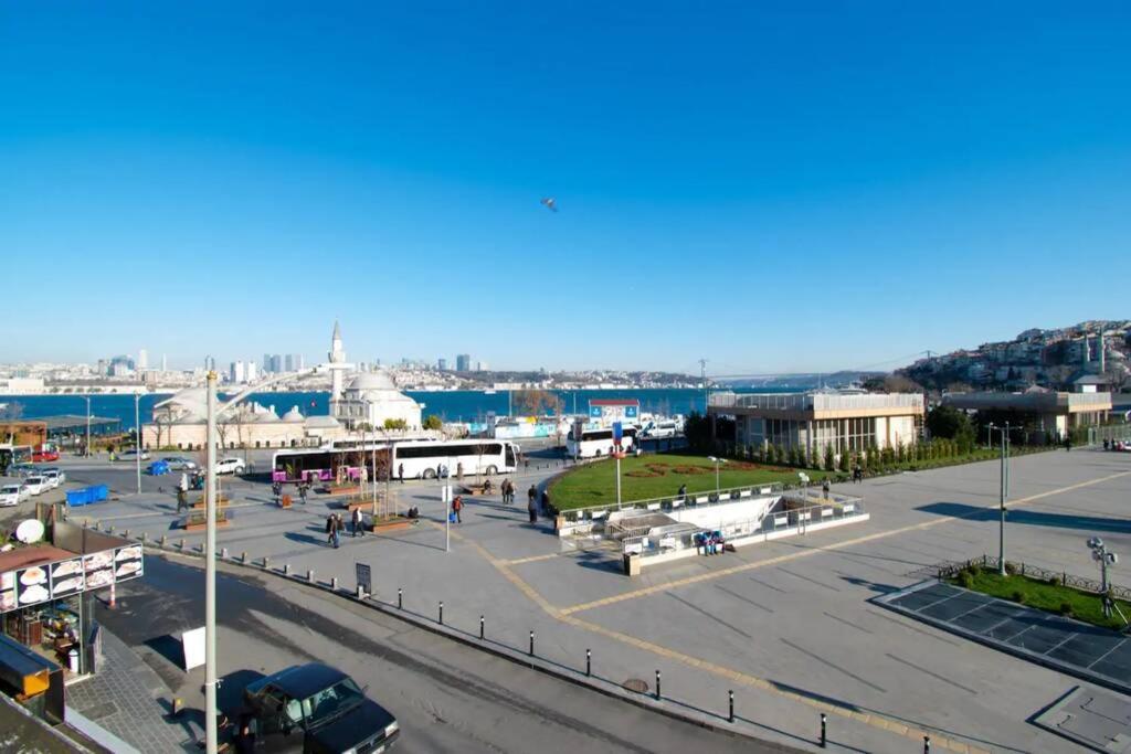 Opulent Bosphorus View Apartment *