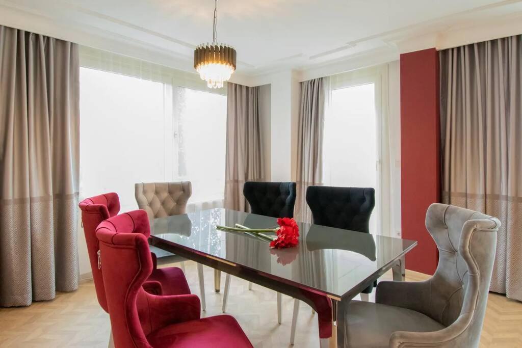 Opulent Bosphorus View