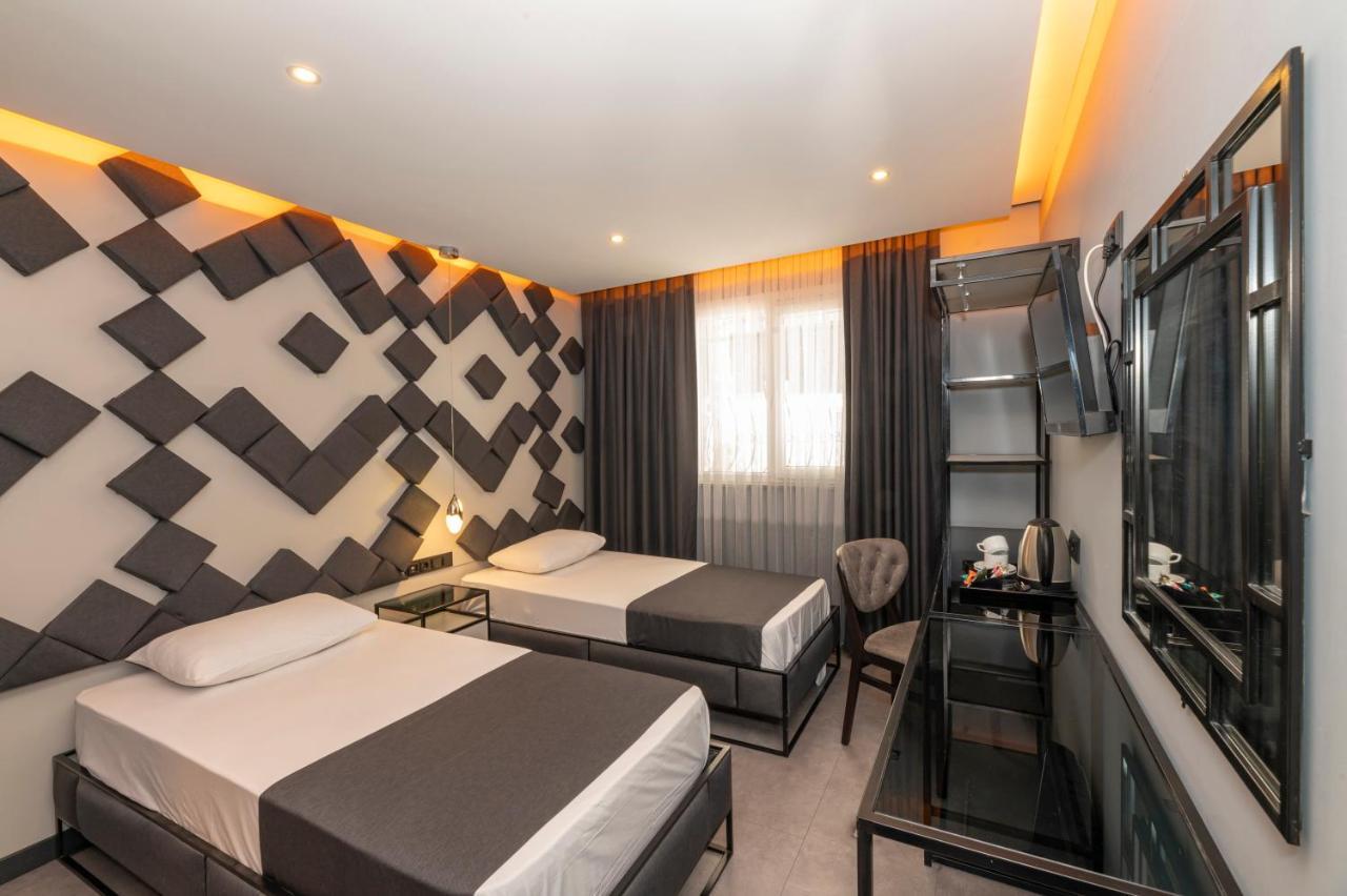 Hotel White Palace 3*