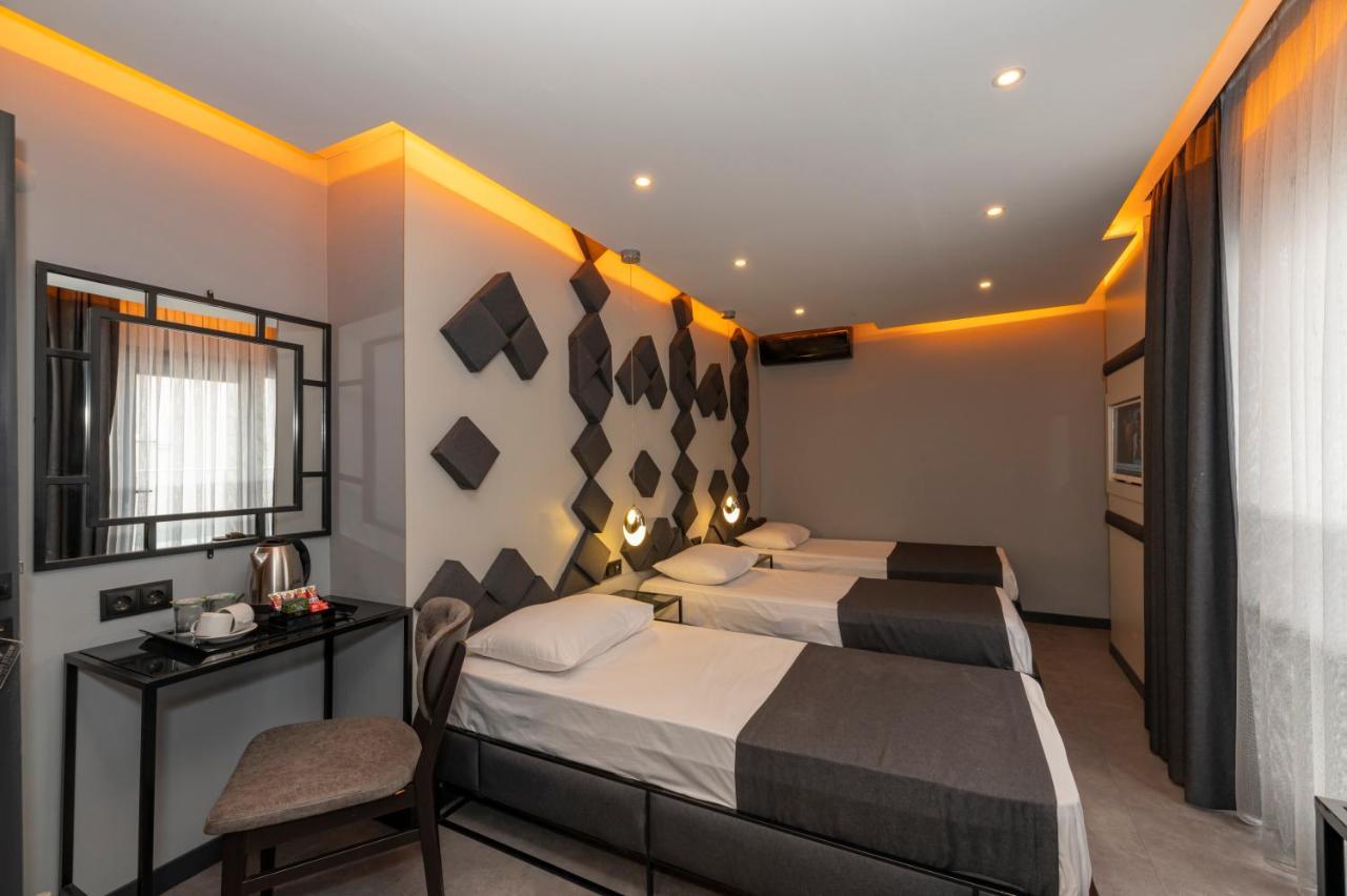 Hotel White Palace 3*