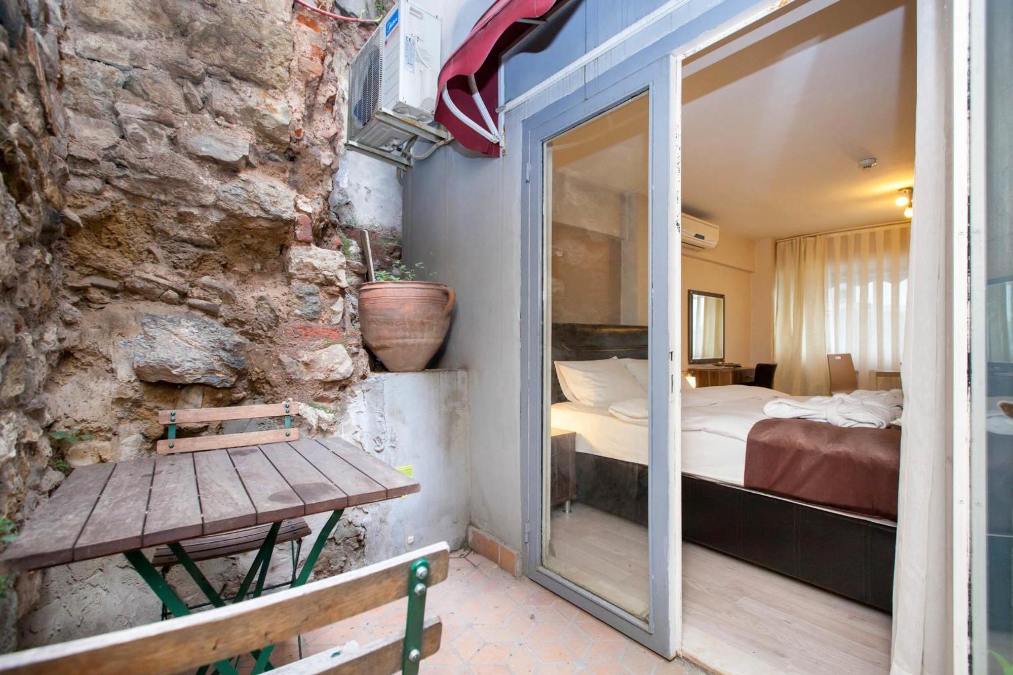 Le Reve Aparthotel 2*