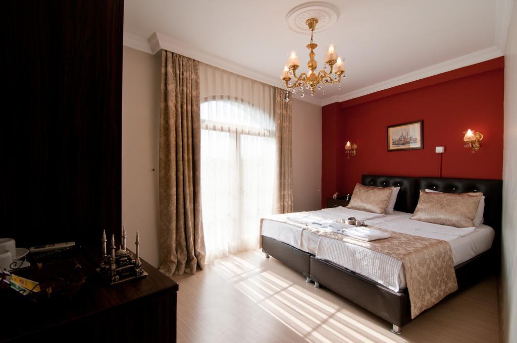 Hotel Magnificent 3*