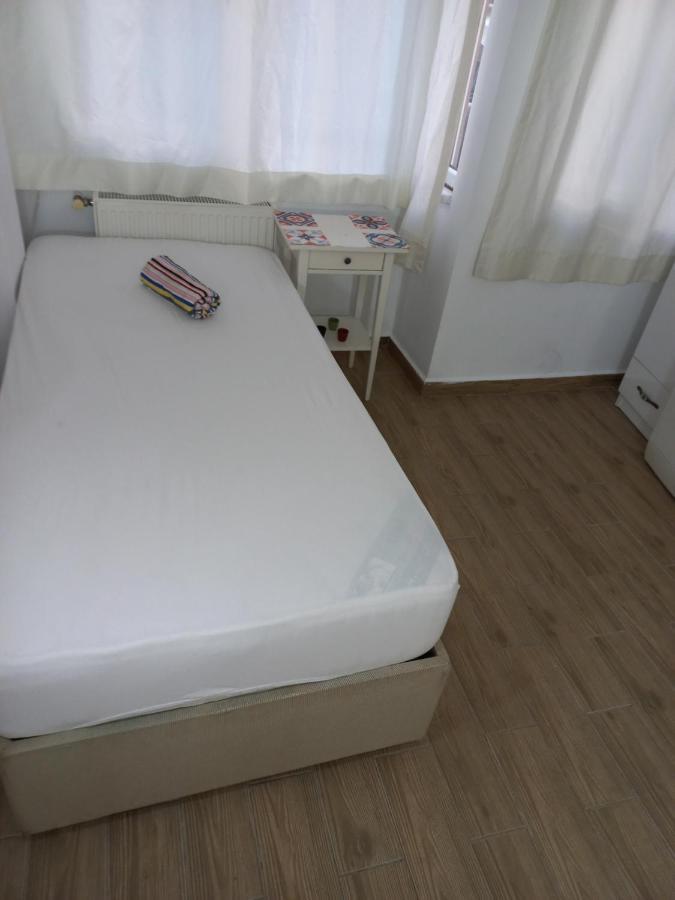 Silent Corner 3 *