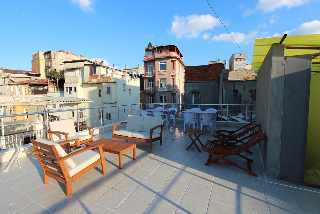 Nicoleport Hotel 3*