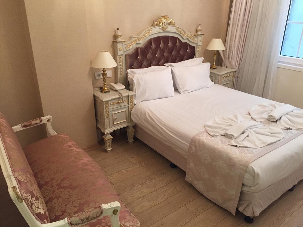 Karakoy Port 4*